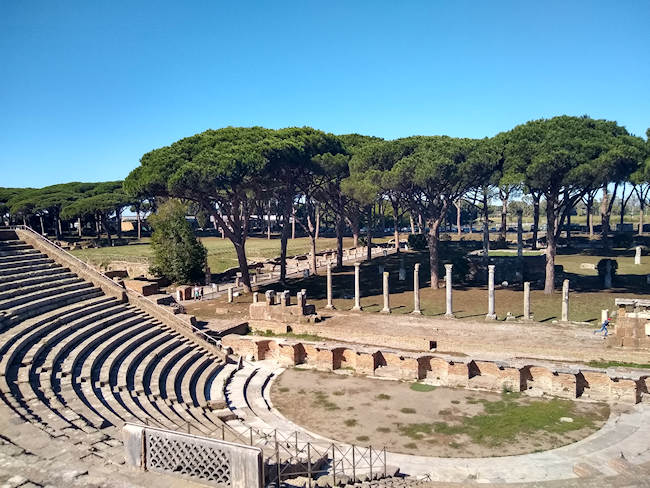Amphitheater in Ostia Antica.